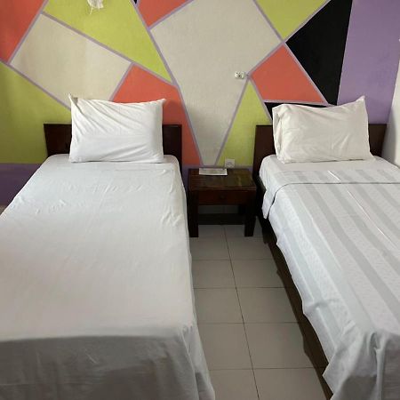 Hotel Ndaary Khassoum Sarl Ziguinchor Kültér fotó