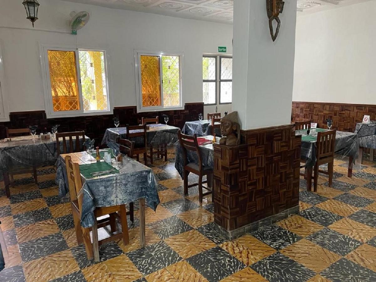 Hotel Ndaary Khassoum Sarl Ziguinchor Kültér fotó