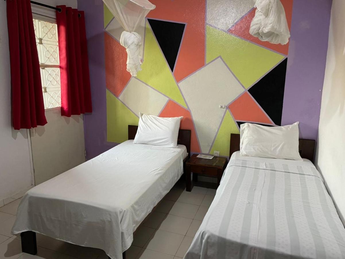 Hotel Ndaary Khassoum Sarl Ziguinchor Kültér fotó