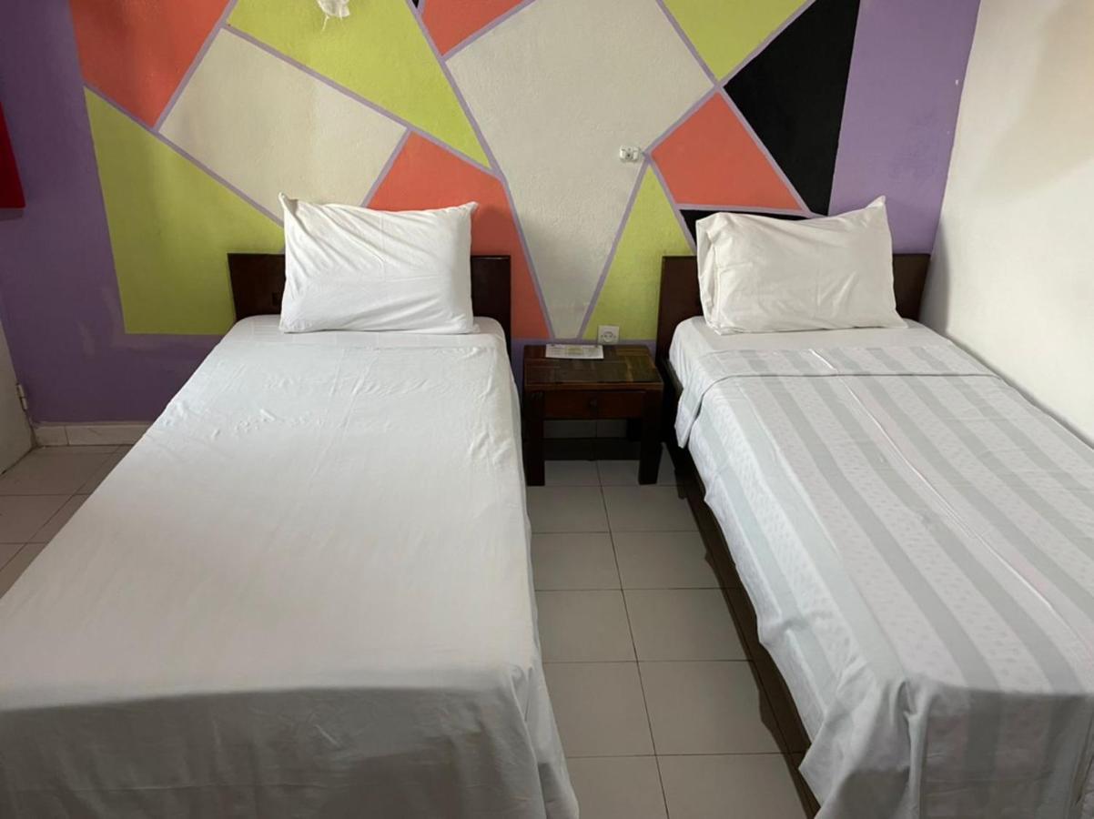 Hotel Ndaary Khassoum Sarl Ziguinchor Kültér fotó